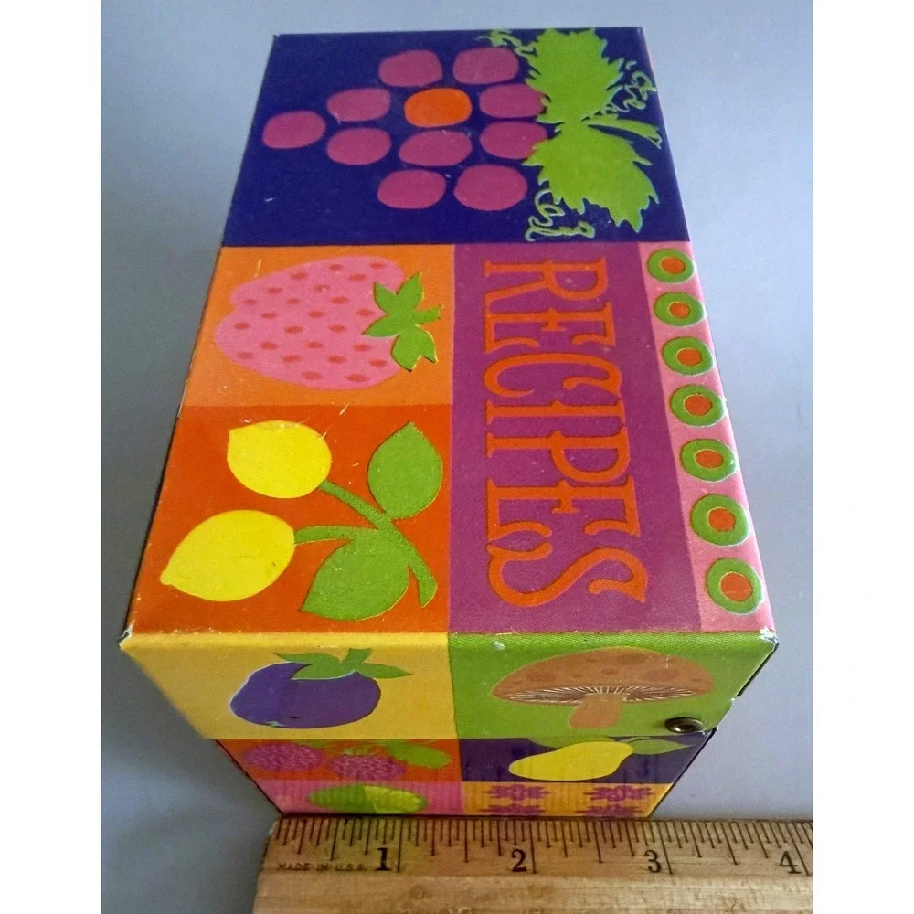 Hallmark vintage tin